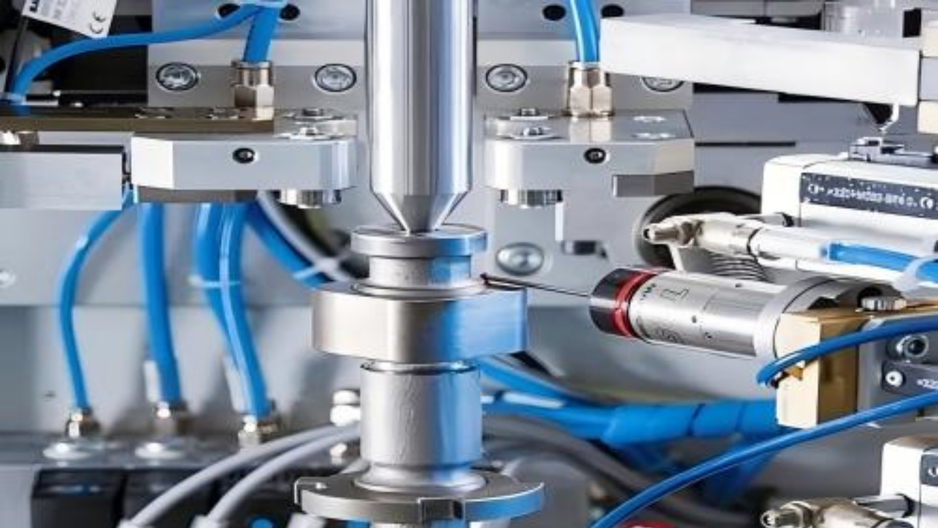 Improving Data Center Liquid Cooling Efficiency: The Longevity Advantages of EPDM Hoses